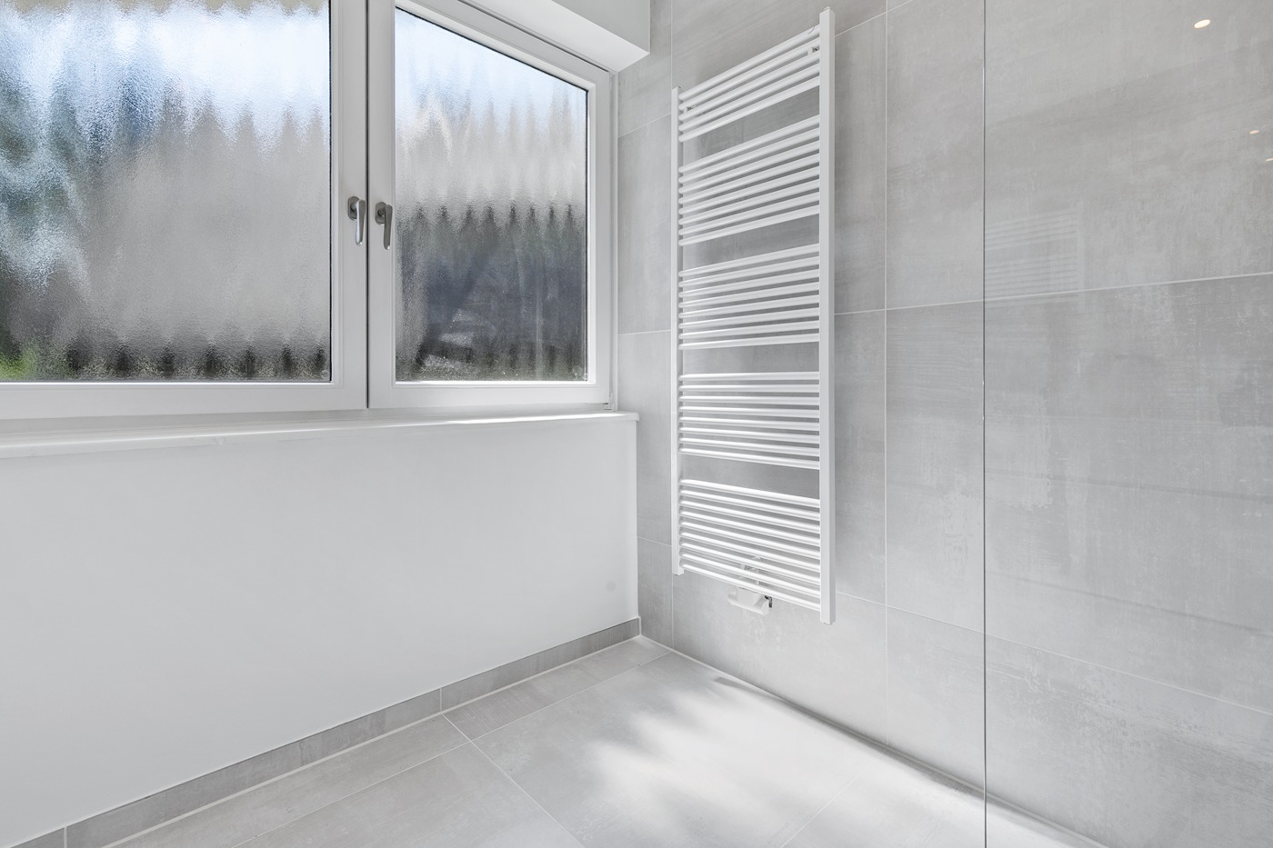 FLAT IN RATHENAUSTR – HAMBURGO
