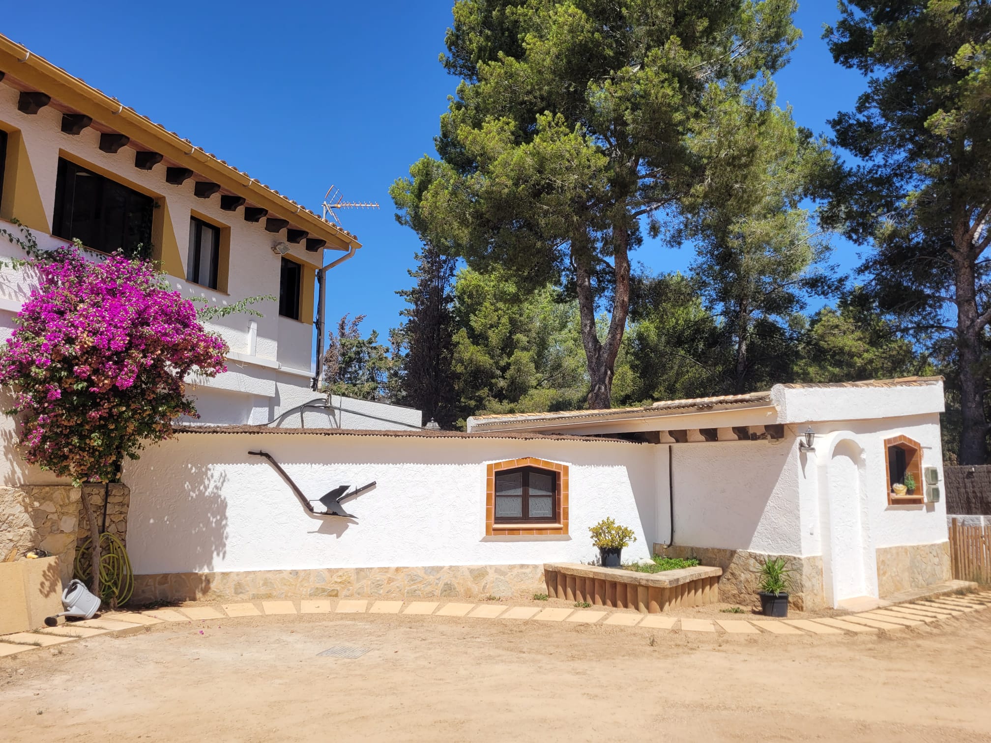HOUSE IN COSTA DE LA CALMA